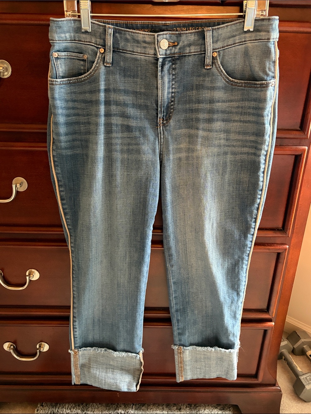 Chico's Light Blue Cropped Jeans with Cuffed Hem